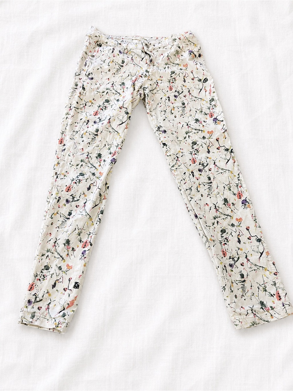 Andrea Jovine Cream Floral Print Women Jeans